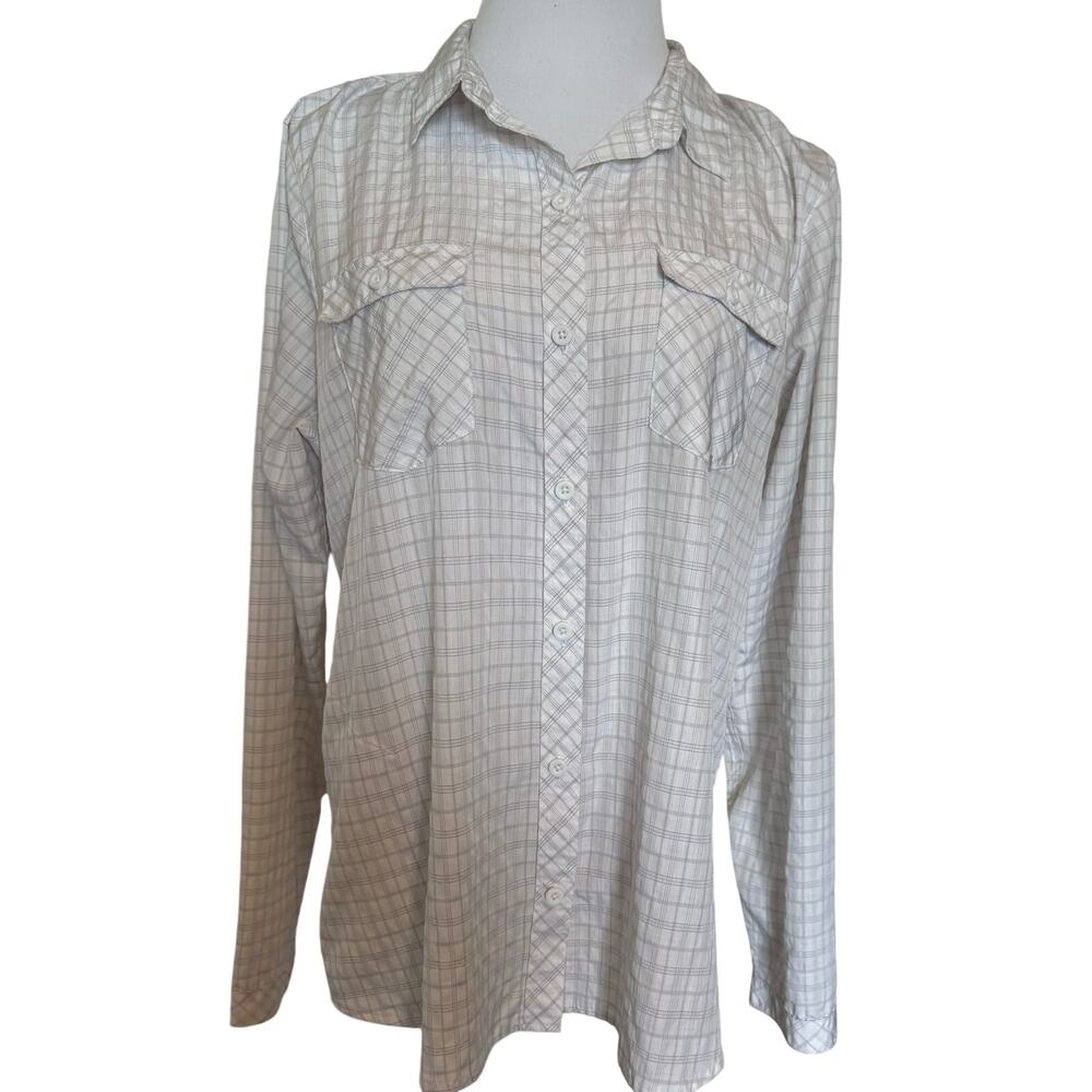 Eddie Bauer women's large button down lightweight shirt vented